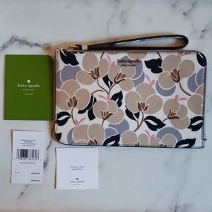 Kate Spade L-zip Wristlet